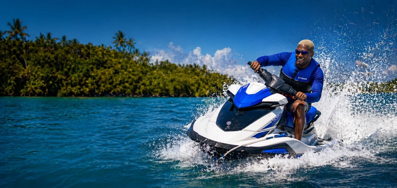 Jet ski dans la mangrove de Guadeloupe